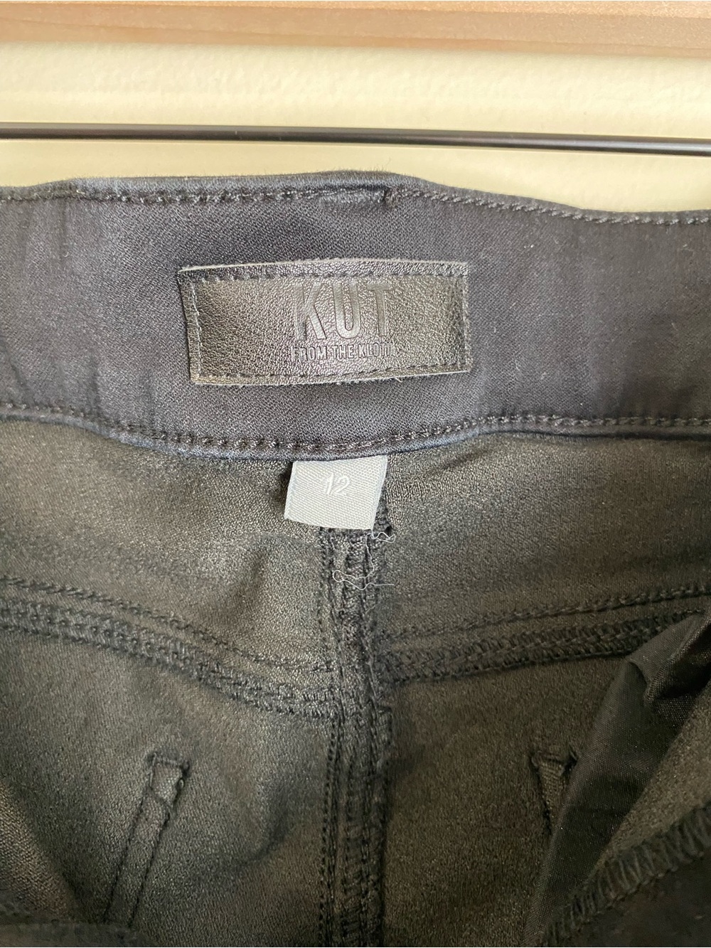 Kut From The Kloth Natalie Bootcut Jeans Size 12 Black High Rise Fab Ab Stretch - Picture 4 of 6